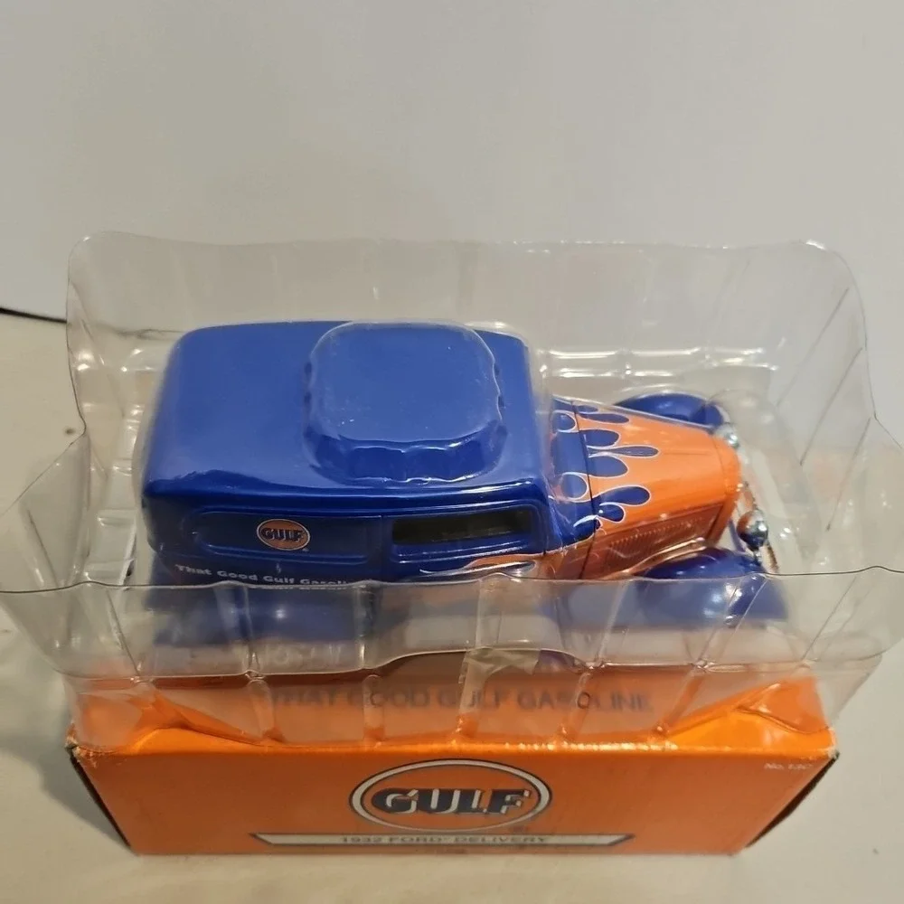 GULF OIL 1932 FORD DELIVERY Hot Rod ONLY 2500 PRODUCED #13C SERIES ERTL 1:25 NIB